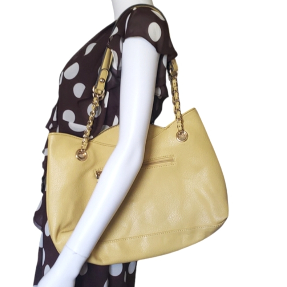 Jessica Simpson Womens Malena. Beautiful Yellow Mustard Scalloped Handbag Purse